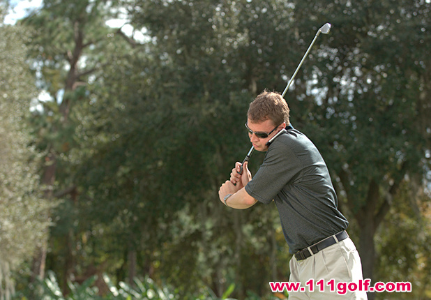 喧哗影响他人的家伙