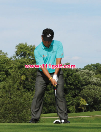 崔京周挥杆实态
