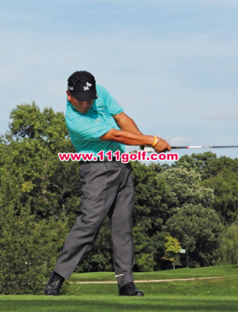 崔京周挥杆实态