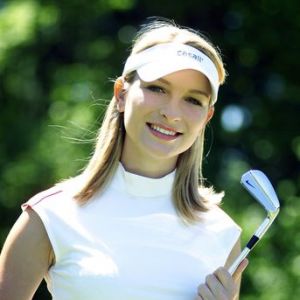 斯蒂芬妮-米希尔(Stefanie Michl)