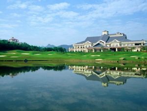 雅居乐长江高尔夫球会